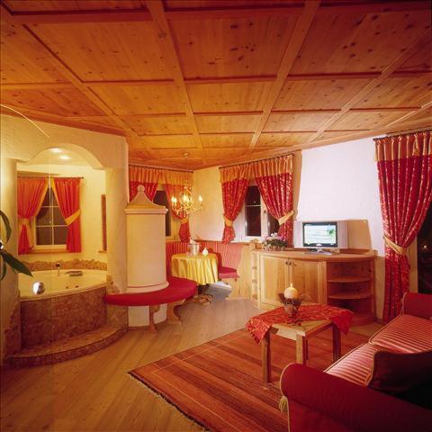 Nature Wellness Hotel Renato Vigo di Fassa Esterno foto