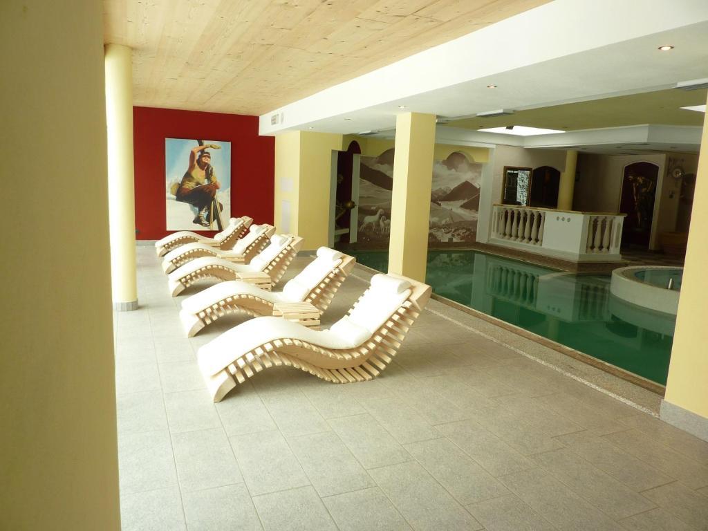 Nature Wellness Hotel Renato Vigo di Fassa Esterno foto